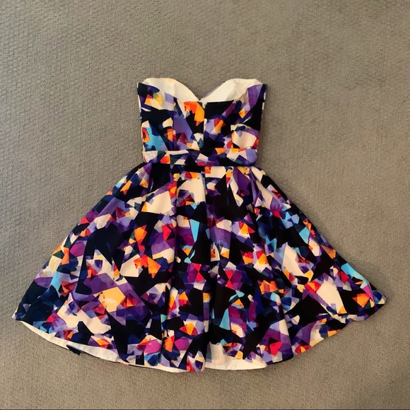 AKIRA Fun Geometric Graphic Strapless Boned Bodice Fit and Flare Dress - Picture 4 of 5